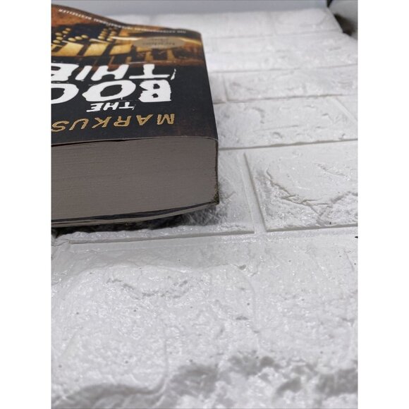 The Book Thief by Markus Zusak (2005, Trade Paperback) - Picture 7 of 13